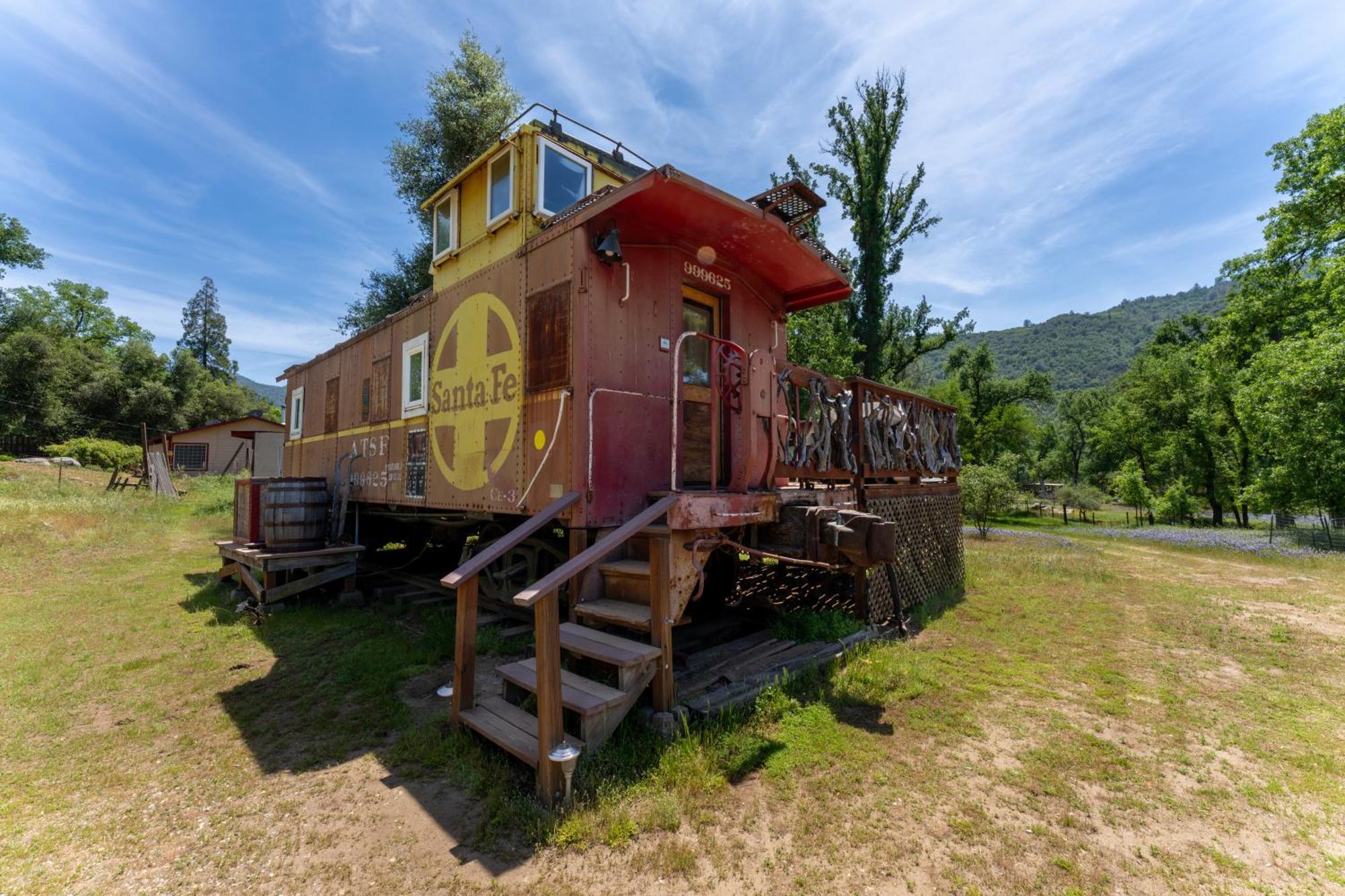 Little Red Caboose Villa Oakhurst Dış mekan fotoğraf